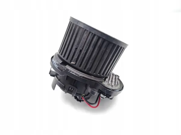 Renault Kadjar Puhallin OEM T954061 1.3 TCe 140 image 4
