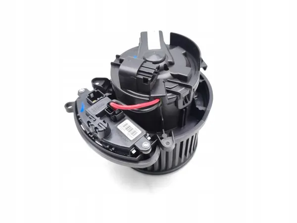 Renault Kadjar Puhallin OEM T954061 1.3 TCe 140 image 5