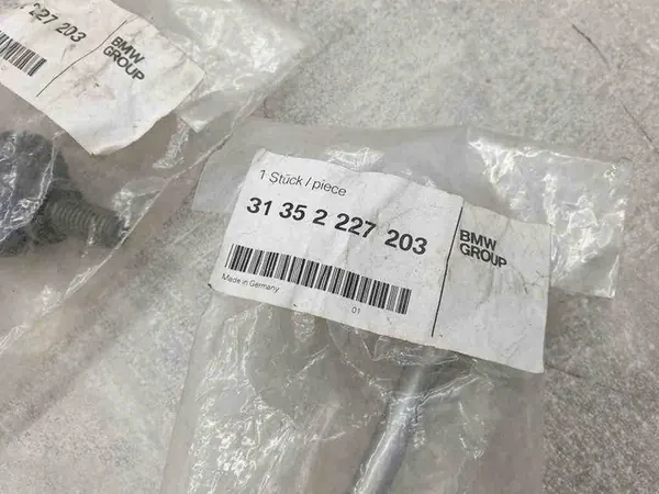 Collegamento stabilizzatore anteriore destro BMW 3 (E36) 2.5L Benzina OEM image 2