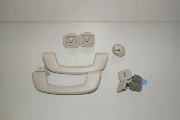 OEM 84109263744 Asas de Techo BMW i3 - Usado image 2