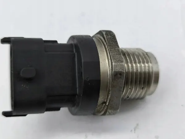 Hyundai Kraftstoffdrucksensor OEM 0281002863 image 3