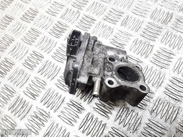 Vanne EGR Toyota Auris 1.4 D4D 25800-33011 image 2
