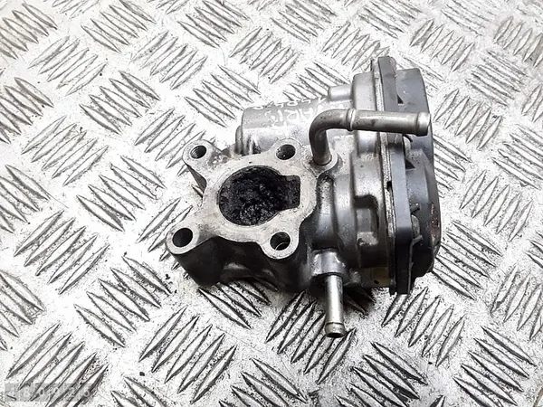 Vanne EGR Toyota Auris 1.4 D4D 25800-33011 image 5