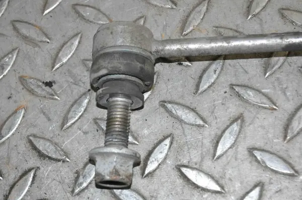 Vorderer linker Stabilisatorlenker OEM CPLA3B433AA Land Rover image 3