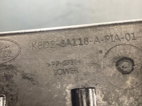 Conduite d'air d'admission Land Rover Evoque K8D2-8A118-A-PIA-01 image 5