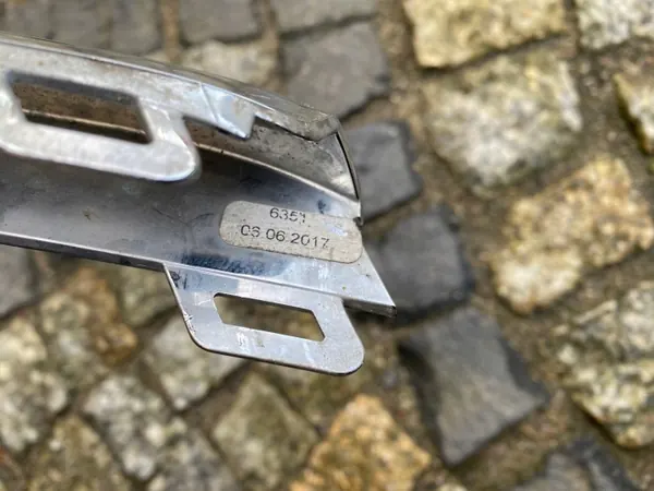 BMW 7396842 Garniture Chrome Droite Avant - OEM Occasion image 7