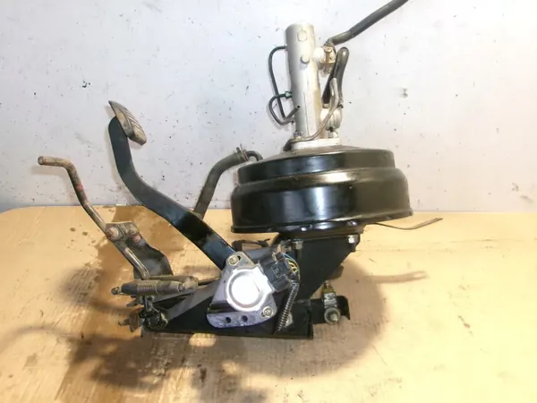 Servo avec Pompe & Pédale OEM 854-03706 Mitsubishi Canter image 4