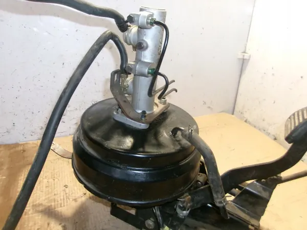 Servo avec Pompe & Pédale OEM 854-03706 Mitsubishi Canter image 9