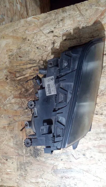 Farol dianteiro direito BMW E46 6906494 image 3