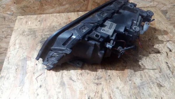 Farol dianteiro direito BMW E46 6906494 image 7