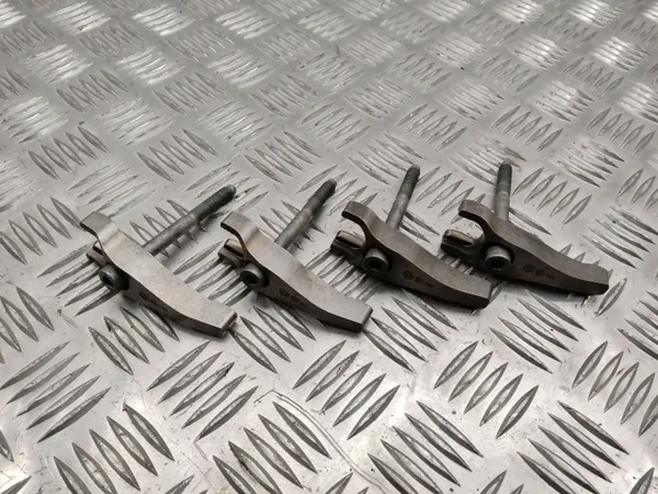 Support injecteur Citroen DS5 OEM RZV76895 - Occasion image 2