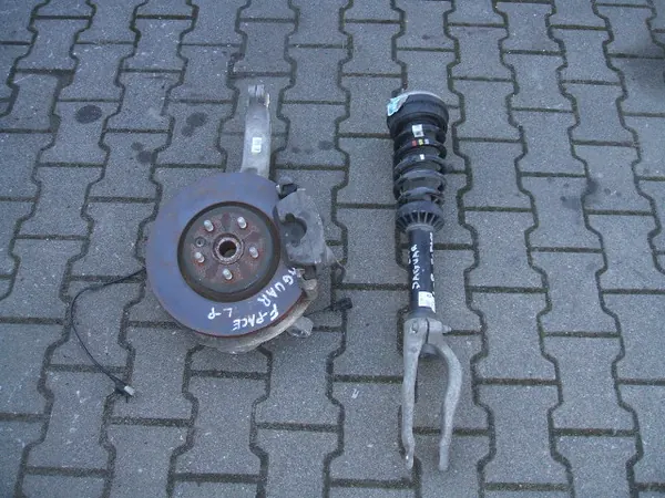 Jaguar F-Pace X761 Etujousi OEM HK83-3K185-BC image 7