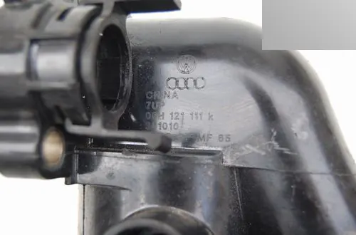 Kylvätske regulator 06H121111R AUDI TT A5 A6 VW EOS image 2