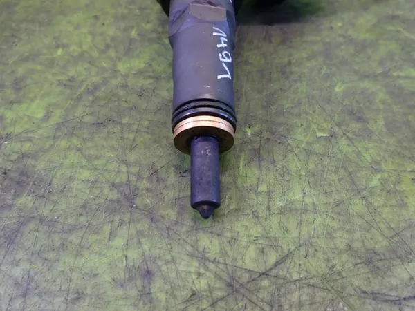 Injetor VW AUDI SEAT 1.9 TDI 038130073R image 5