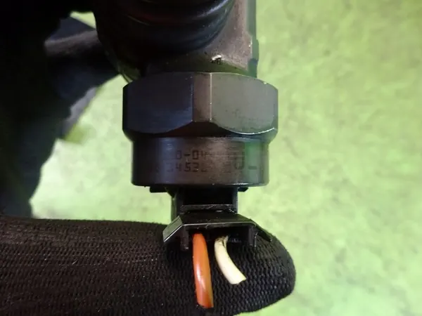 Injetor VW AUDI SEAT 1.9 TDI 038130073R image 7