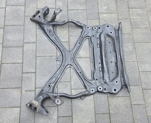 Audi A4 B9 framhjulsupphängningsbalk OEM 8W1399347H image 2