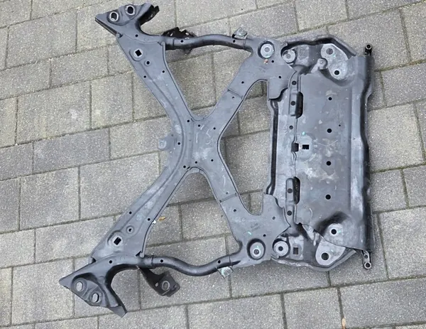 Audi A4 B9 framhjulsupphängningsbalk OEM 8W1399347H image 3