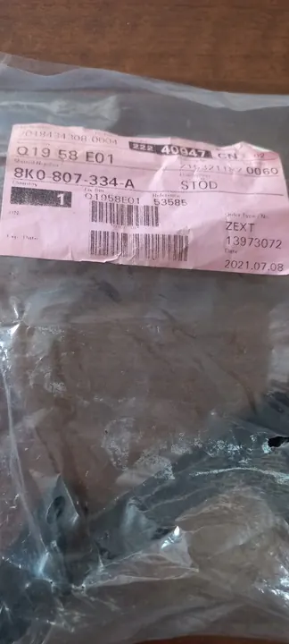 Audi A4 Höger Fäste Original 8K0807334A image 2