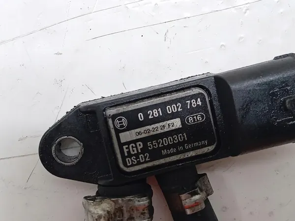 Alfa Romeo 159 Pakokaasupaineanturi OE 5520 0301 image 3