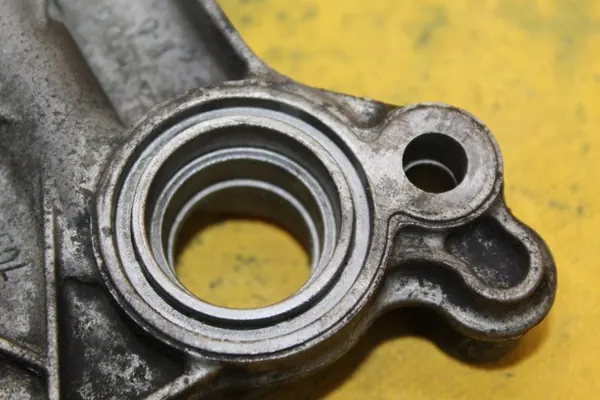Base de Filtre à Huile OEM 70362380 pour Sprinter 906 2.2CDI image 6