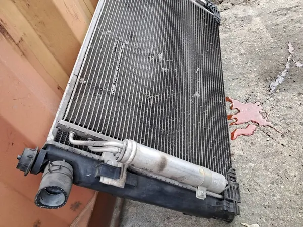 Conjunto dianteiro Citroen C-Crosser 2.2 HDI com radiadores e ventoinhas OEM image 10