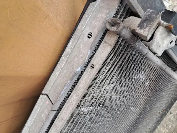 Conjunto dianteiro Citroen C-Crosser 2.2 HDI com radiadores e ventoinhas OEM image 9