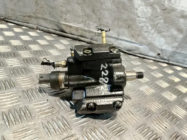 Insprutningspump OEM 0445010071 Ford Mondeo MK2 image 7
