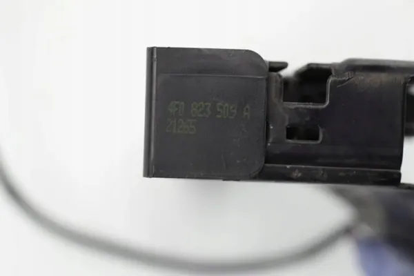 Tranca capô Audi A6 C6 OEM 4F0823509A - Usado image 4