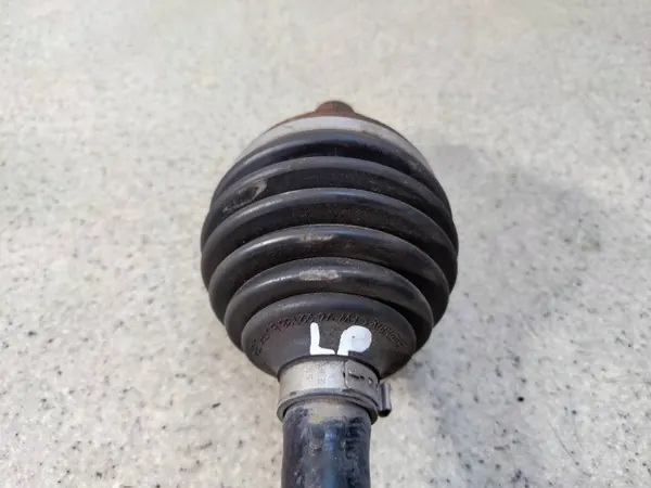 Left Front Driveshaft VW Golf 7 VII Estate 1.4 TSI image 5
