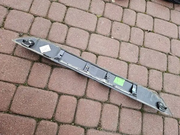 Garniture de hayon arrière noire TEGNE Renault Zoe image 2