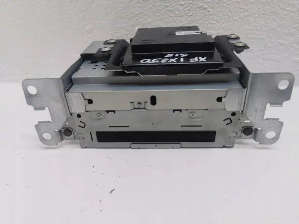 Radio Navigation Jaguar XF X250 OEM 7G9N18C815TA image 2