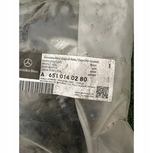 Junta do cárter de óleo Mercedes E W212 A6510140280 image 2