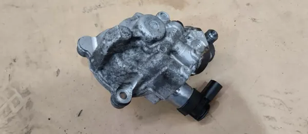 Pompe à injection Mercedes V-Class 2.0 CDI OEM A6540704401 image 4
