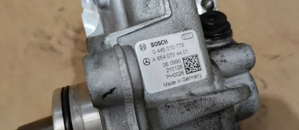 Pompe à injection Mercedes V-Class 2.0 CDI OEM A6540704401 image 6
