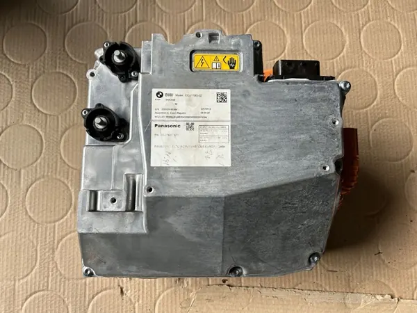 BMW iX Hybridiakun muunnin OEM 22579110 image 2