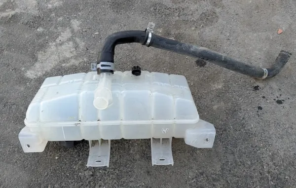 Reservatório de elevação Tesla S OEM 1036124-00-0 B - Usado image 3