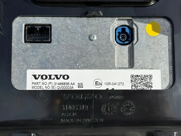 Volvo XC90 II Navigatiescherm OEM 31466836 image 4