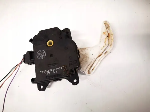 Värmefläppmotor OEM AE0637008930 för Toyota Corolla image 2