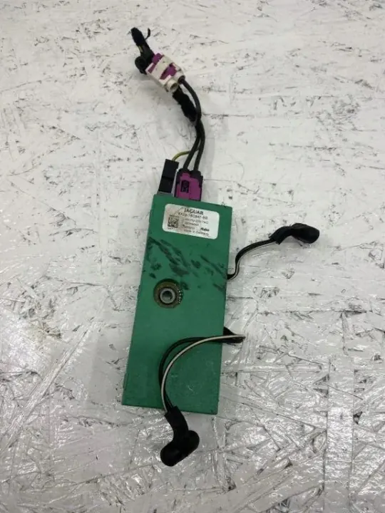 Amplificateur Antenne Jaguar XF OEM 8X2318C847 image 2