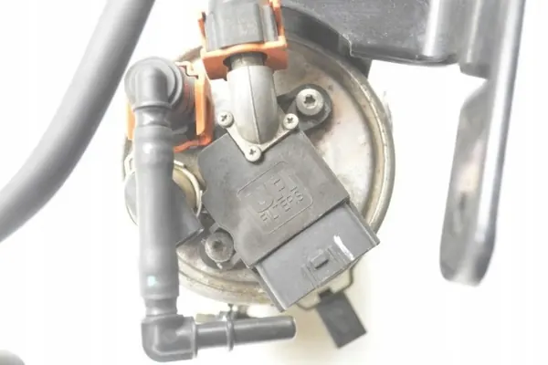 Filtro combustible Hyundai OEM 31922F6900 I30 III image 3