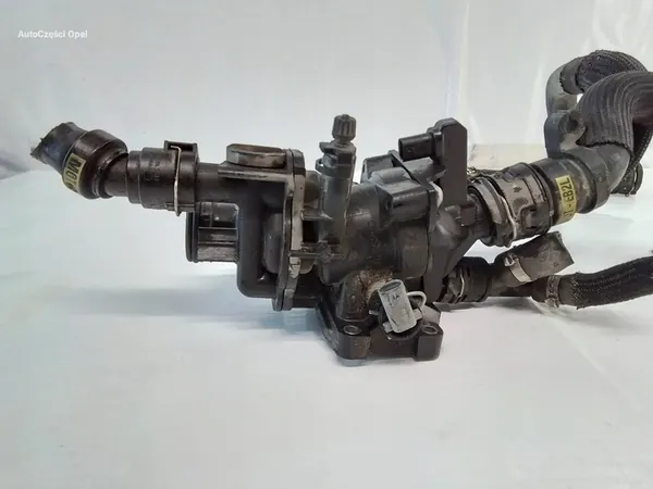 Opel Mokka B 1.2T Carcasa de Termostato 9836765280 image 2