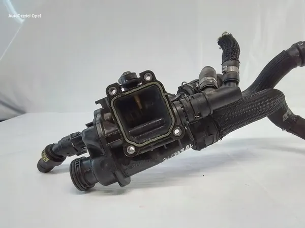 Opel Mokka B 1.2T Carcasa de Termostato 9836765280 image 3