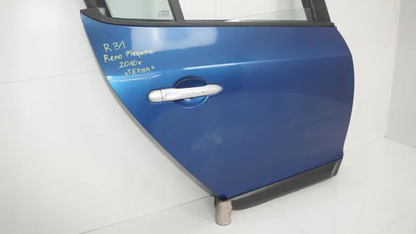 Puerta trasera derecha OEM 360190185 Renault Megane III image 4