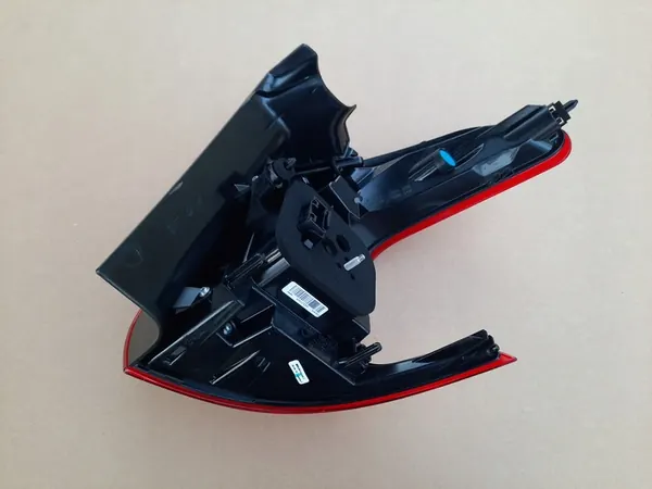 Lámpara Trasera Izquierda Peugeot 2008 I Lift Original image 4