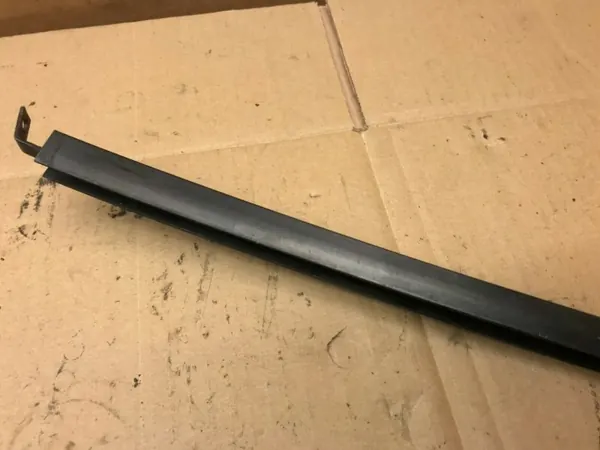 OEM 193839409 Moldura vidro porta traseira esquerda image 3