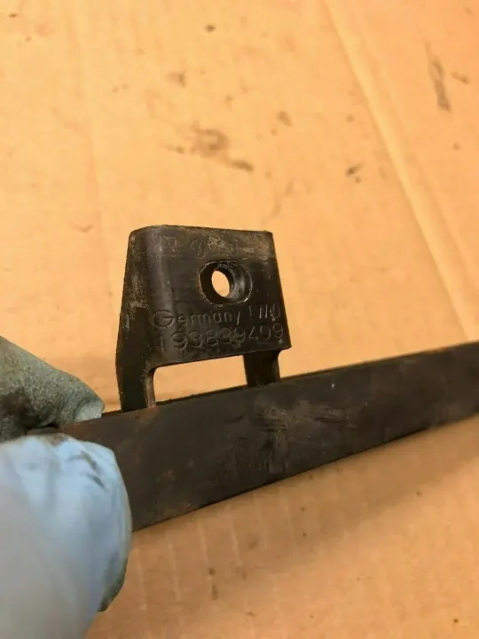 OEM 193839409 Moldura vidro porta traseira esquerda image 7