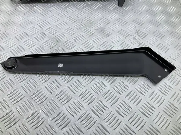 Fram vänster bältesfäste VW Passat B8 3G0806929 image 5