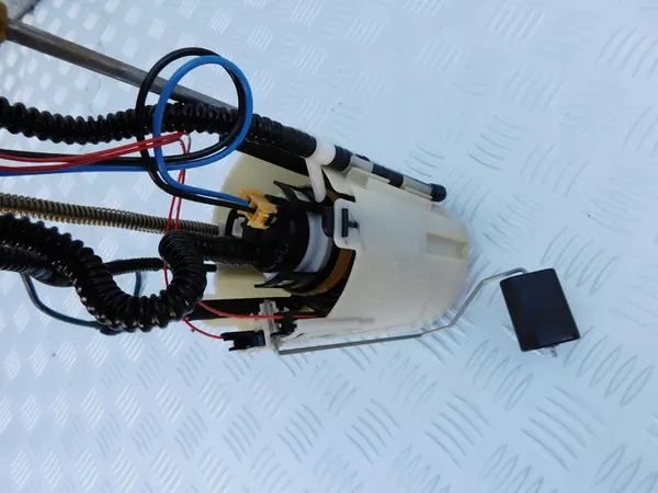 Sprinter 906 Fuel Pump Float Webasto 3 Tubes 06-18 A9064703194 image 3