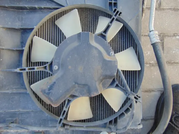 Jäähdytin OEM MN171213K Mitsubishi Grandis 2.4:lle image 6