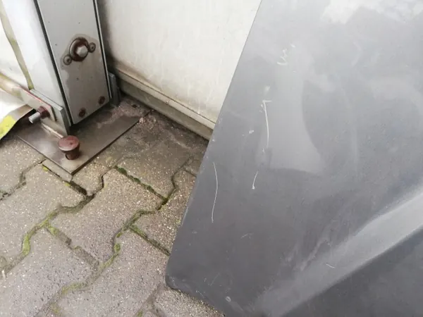 Nissan OE F5100-EB3MA Motorabdeckung - Gebraucht image 4